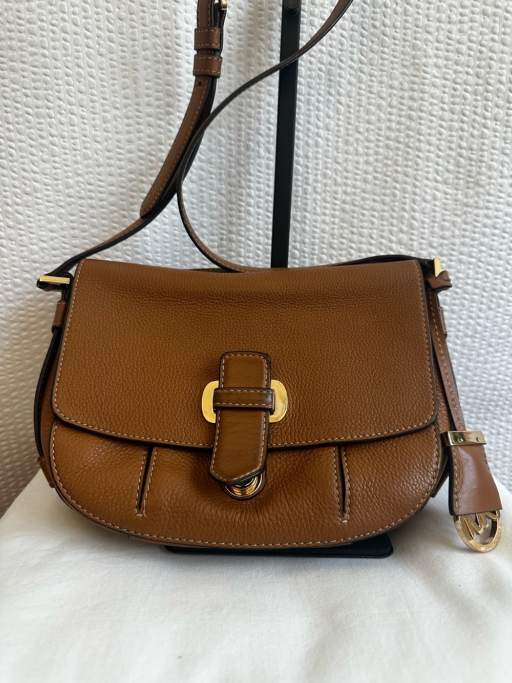 Michael Kors Romy Medium Brown Pebbled Leather Messenger Crossbody Purse